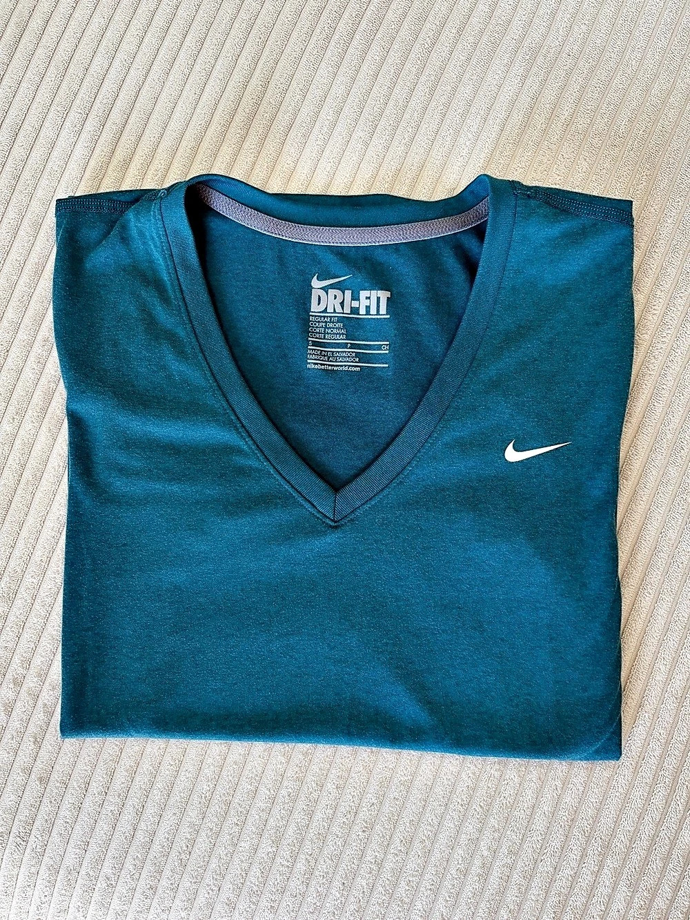 Nike Dri-FIT V-Neck Athletic V-Neck Blue Like New Small